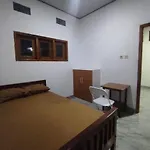 Arumdalu Homestay - Family House